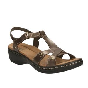 Clarks Hayla Flute Strappy Leather Sandals 7.5